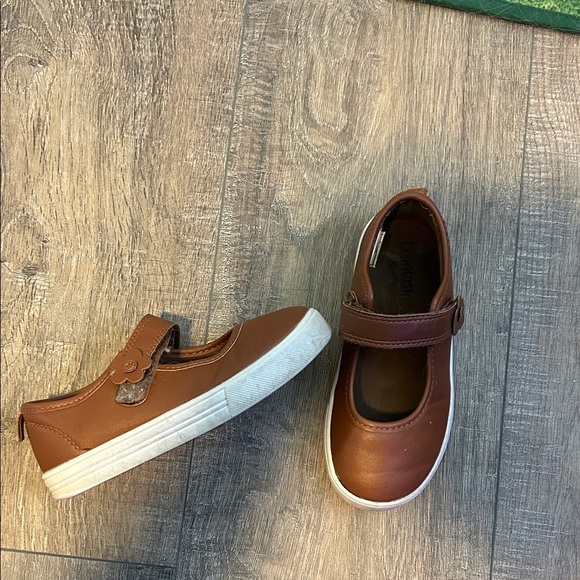 OshKosh B'gosh Brown Kids Dress Shoes - Picture 2 of 2